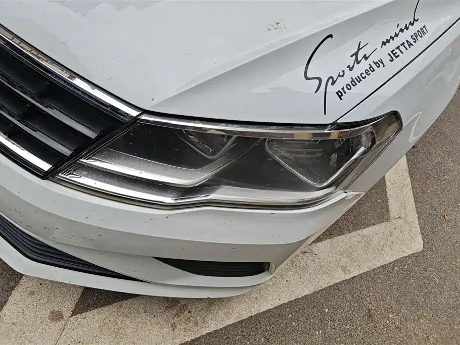 Volkswagen Jetta 2019 Dream Edition 1.4L Manual Fashion фото 5
