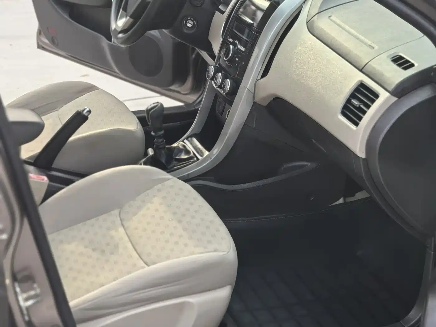 Baojun 630 2013 2013 1.5L Manual Standard
