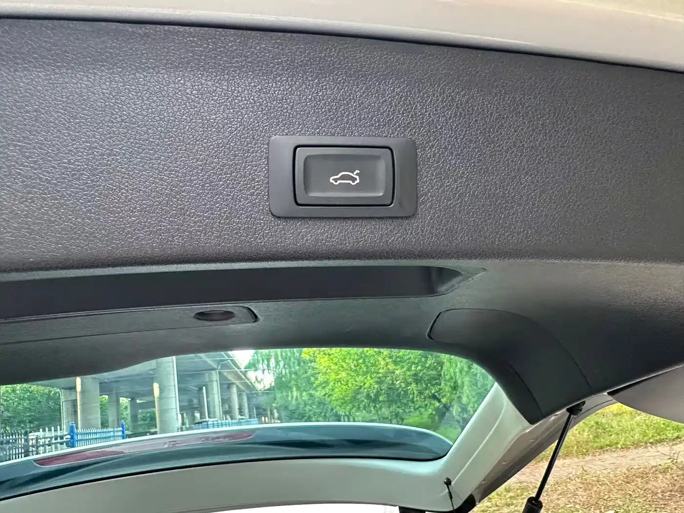 Audi Q5 2017 Plus 40 TFSI Technology фото 19