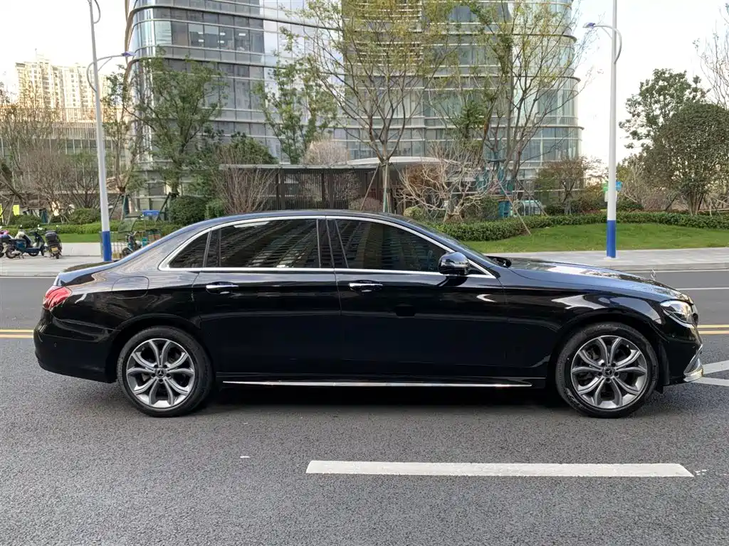 Mercedes-Benz E-Class 2022 Facelift E 300 L Fashion Style фото 9