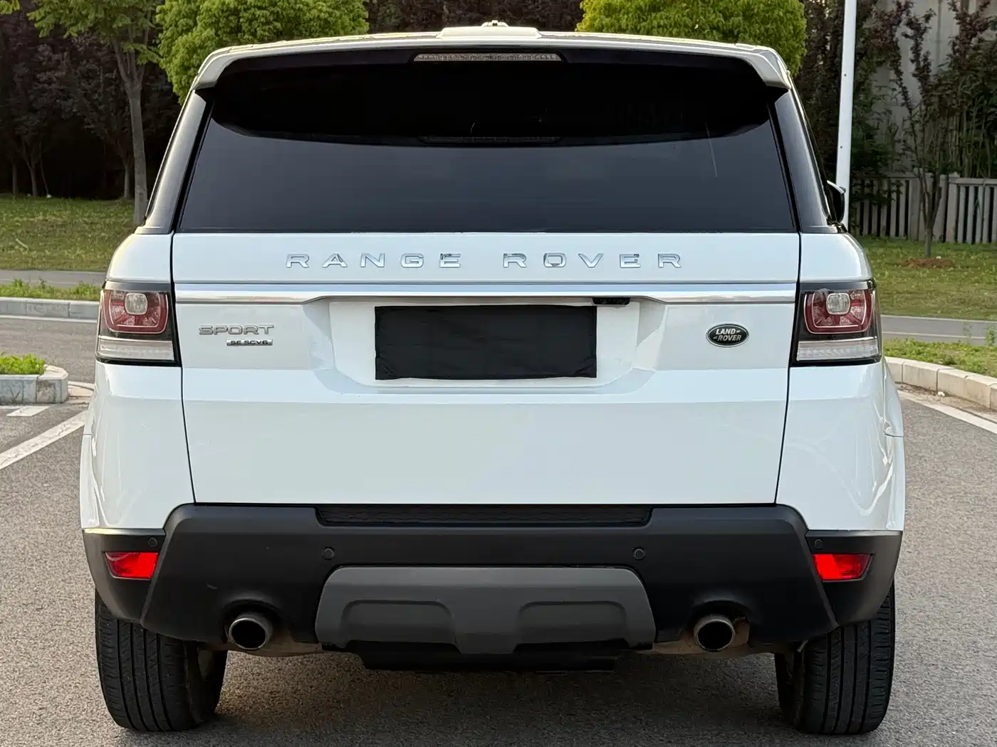 Land Rover Range Rover Sport 2016 Model 3.0 SC V6 SE фото 6
