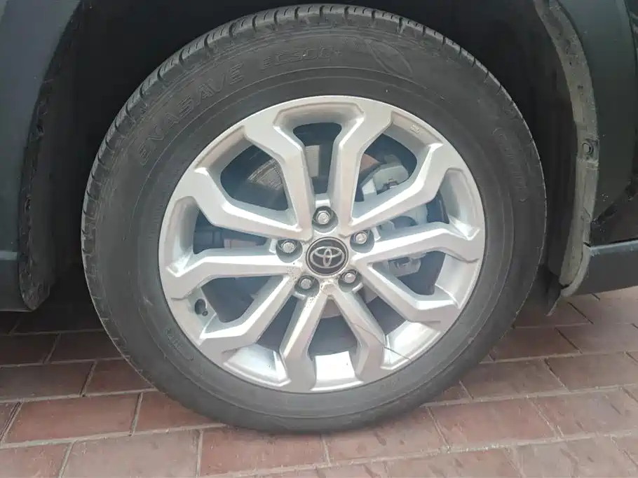 Toyota Frontlander 2024 2.0L Smart Hybrid Dual Engine Leading Edition фото 6