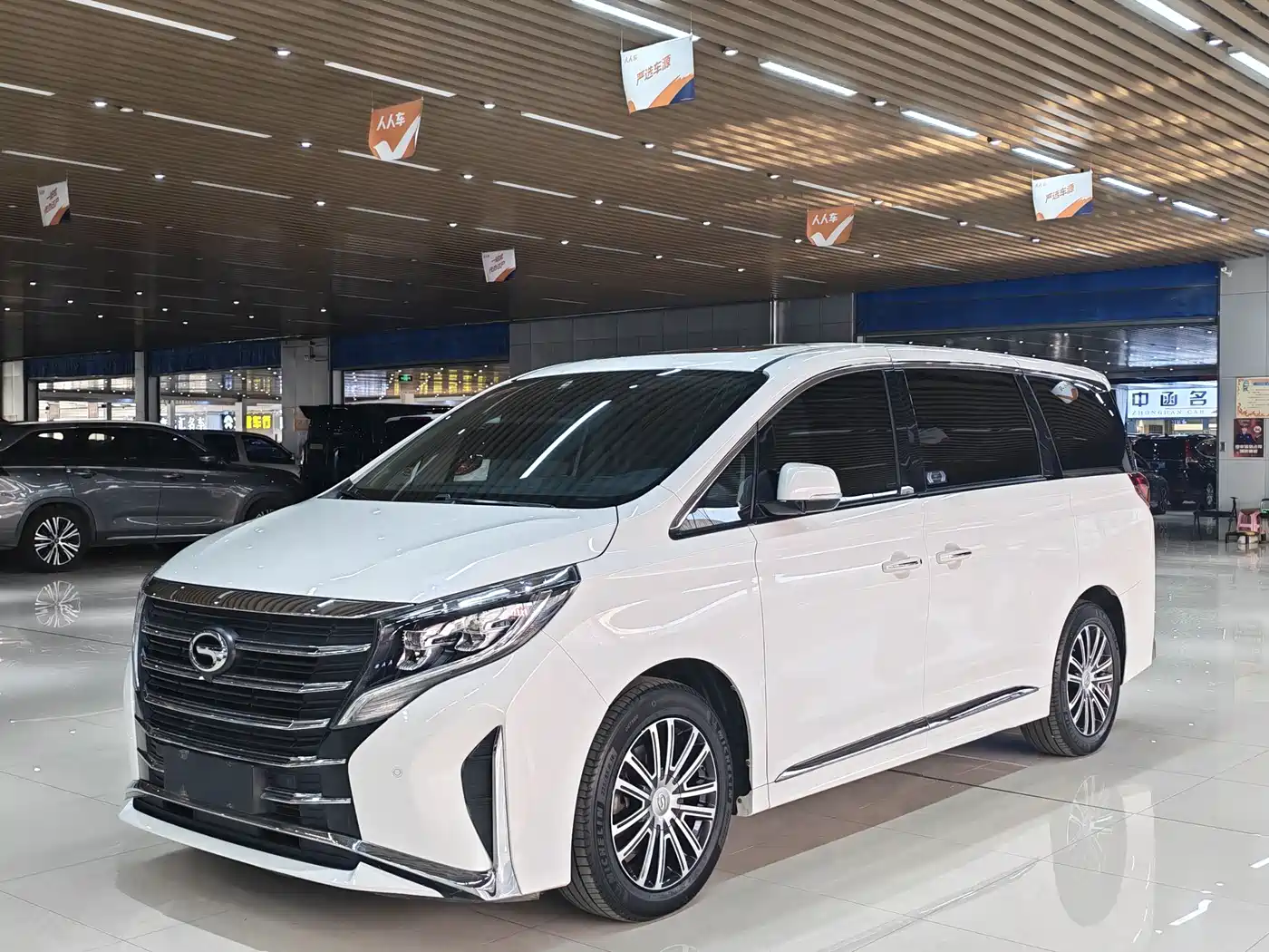 GAC Trumpchi Trumpchi M8 2021 Leading Show Series 390T Prestige Edition