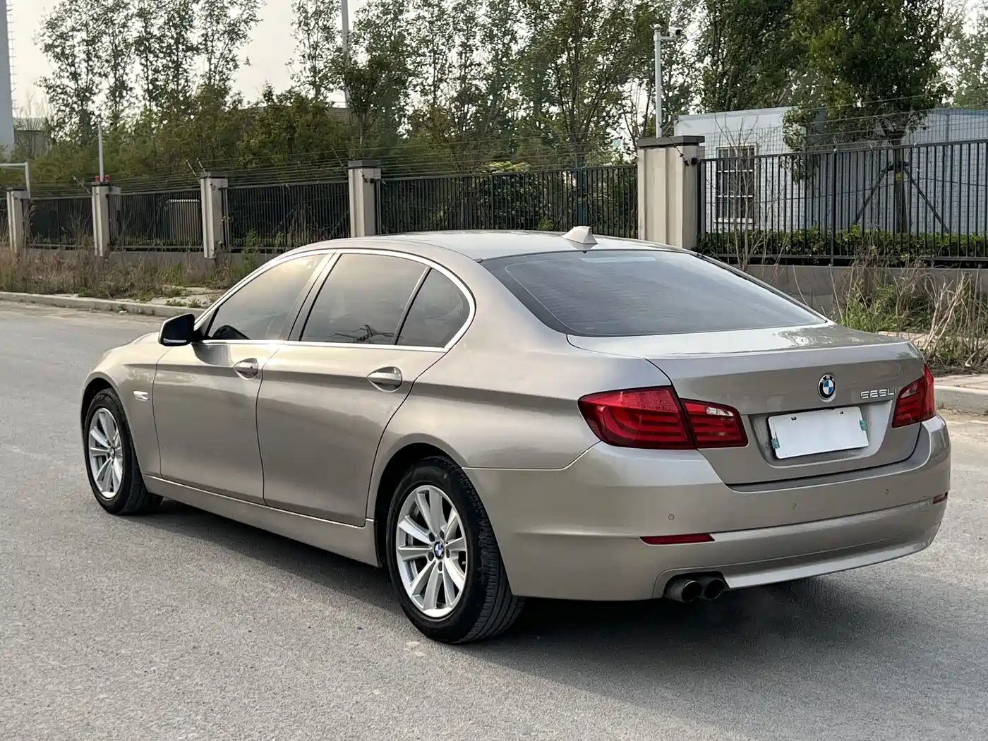 BMW 5 Series 2012 523Li Luxury фото 7