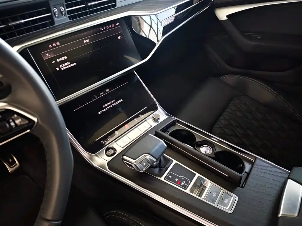 Audi A6L 2025 45 TFSI quattro Premium Sport фото 14