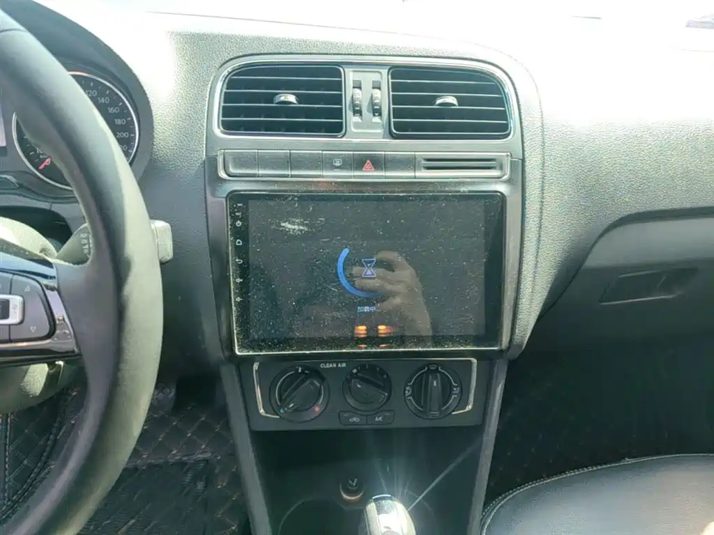 Volkswagen Polo 2016 1.6L Automatic Comfort фото 13