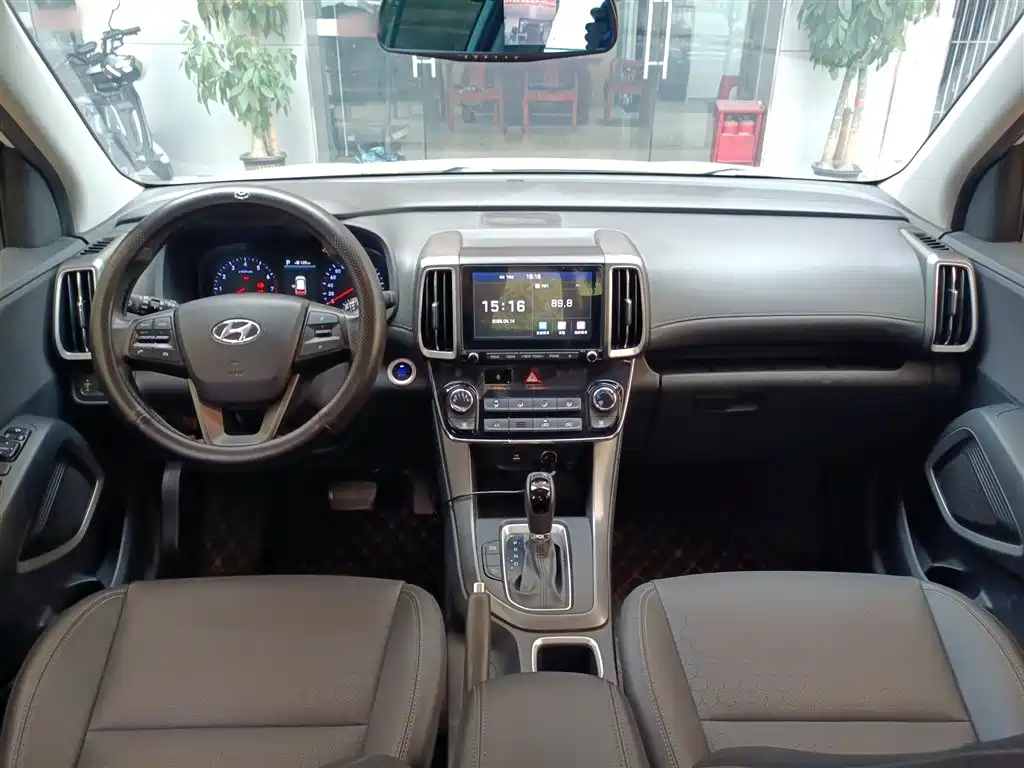 Hyundai Beijing Hyundai ix35 2018 2.0L Automatic 2WD Zhiyong·Enjoyment Edition фото 10