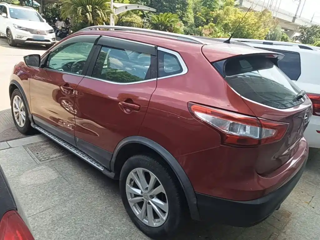 Photo 5 - Nissan Qashqai