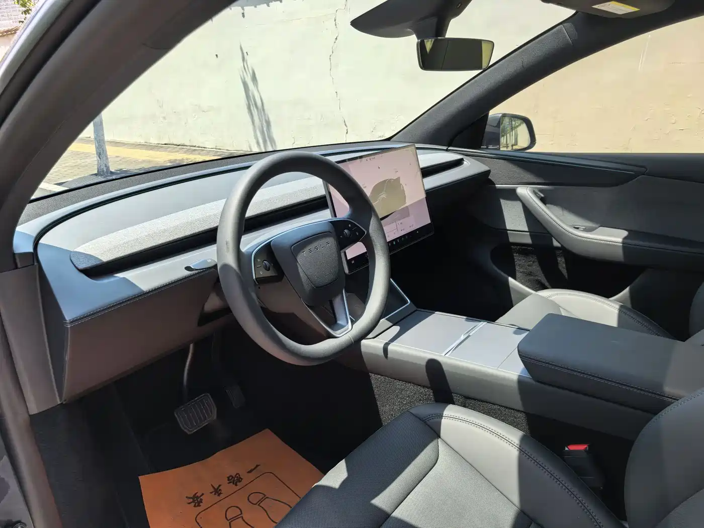 Tesla Model Y 2026 Rear-Wheel Drive фото 11