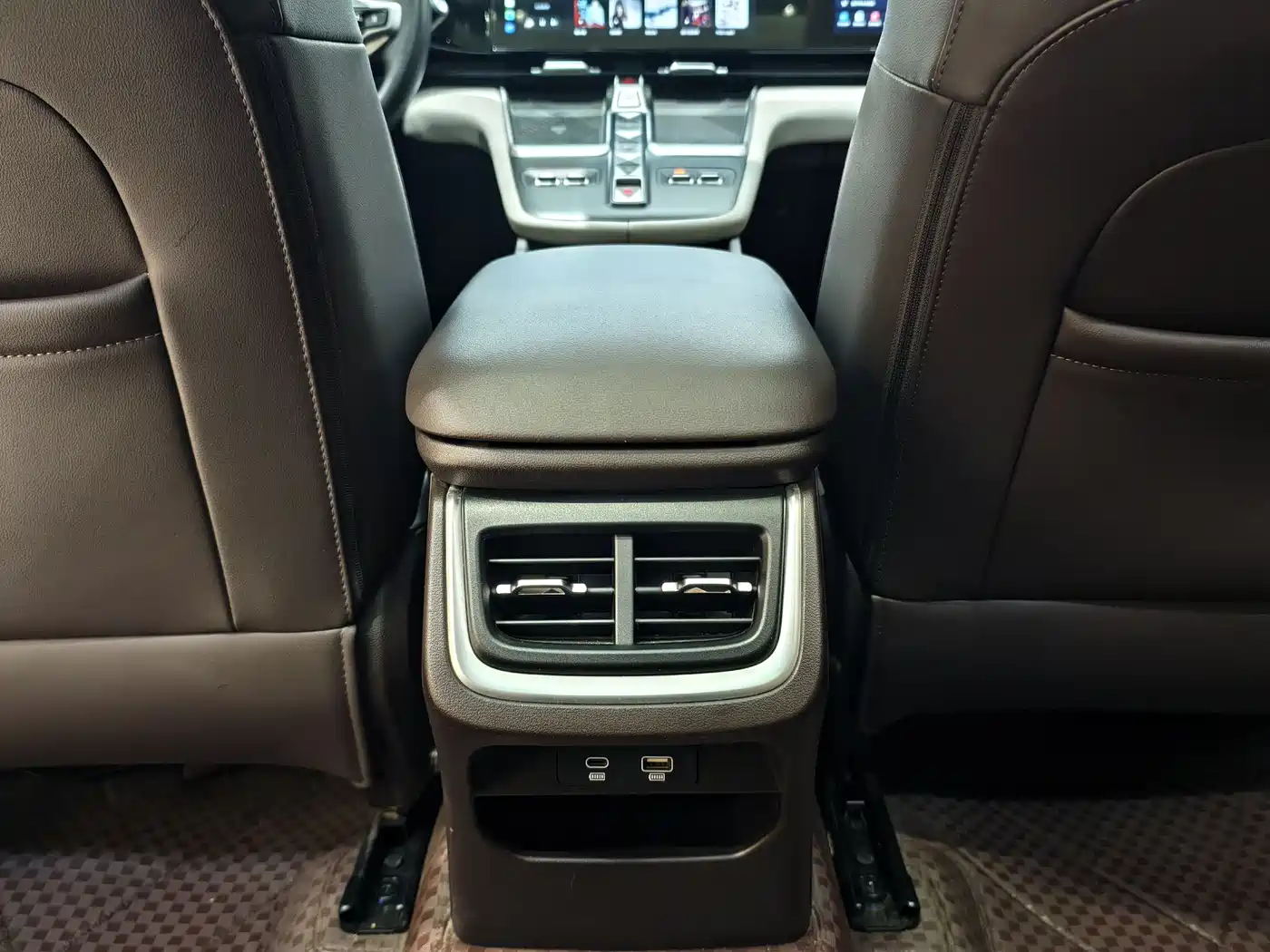 Haval Xiaolong MAX 2023 1.5L Hi4 105 4WD Smart Flagship фото 23