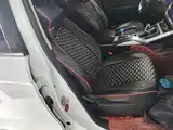 Фото 25 - Geely Atlas