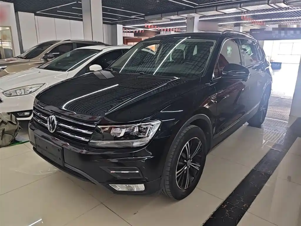 Volkswagen Tiguan L 2019 330TSI Automatic 2WD Panorama Comfort Edition China VI фото 2