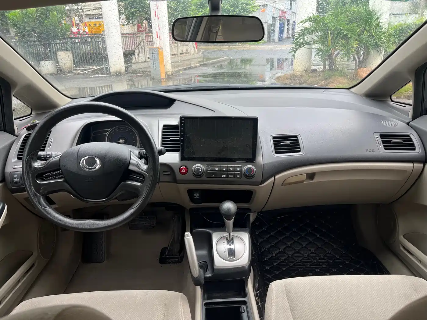 CIIMO CIIMO 2014 2012 1.8L Automatic