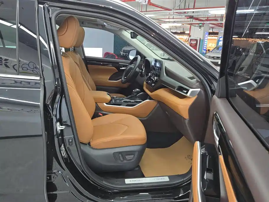 Toyota Highlander 2022 380T 4WD Premium 7-Seater фото 8