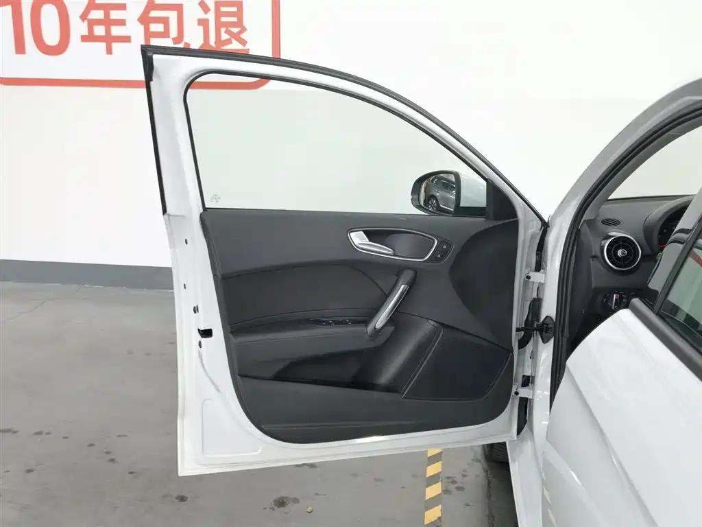 Audi A1 2014 30 TFSI Sportback Comfort фото 8