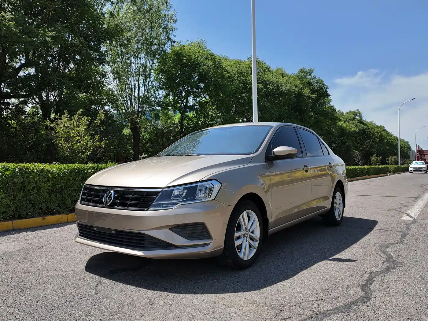 Volkswagen Jetta 2019 Dream Edition 1.4L Manual Fashion фото 4