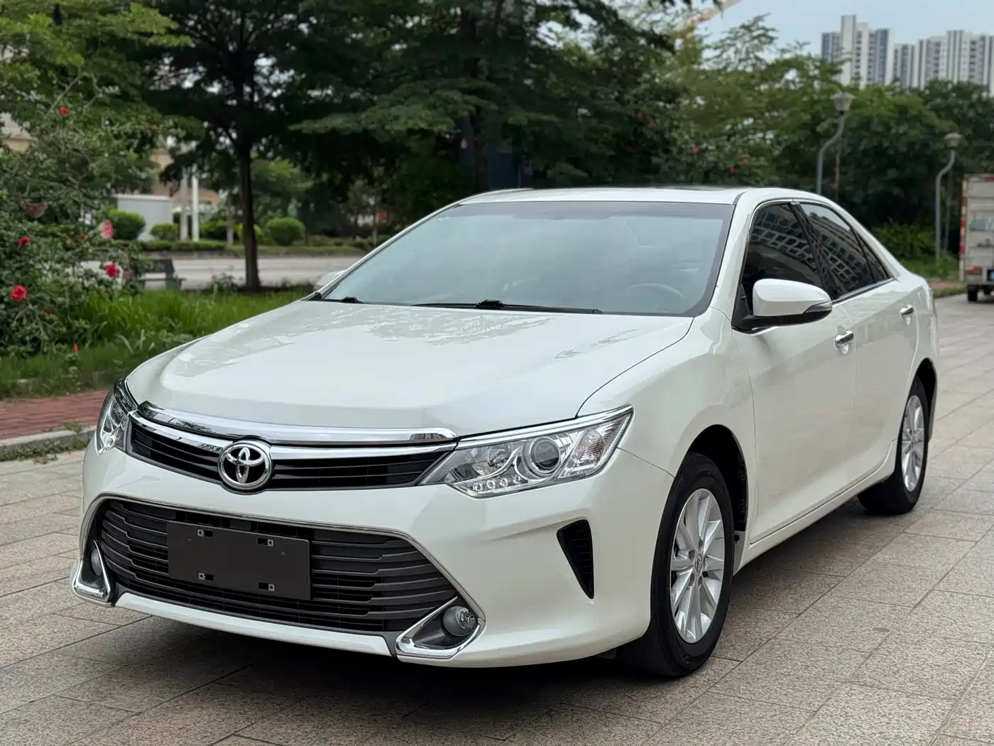 Toyota Camry 2015 2.0G Leading Edition фото 2