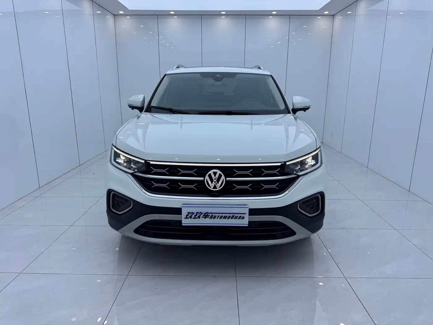 Volkswagen Tayron 2023 280TSI 2WD Luxury Plus Advanced Edition фото 2