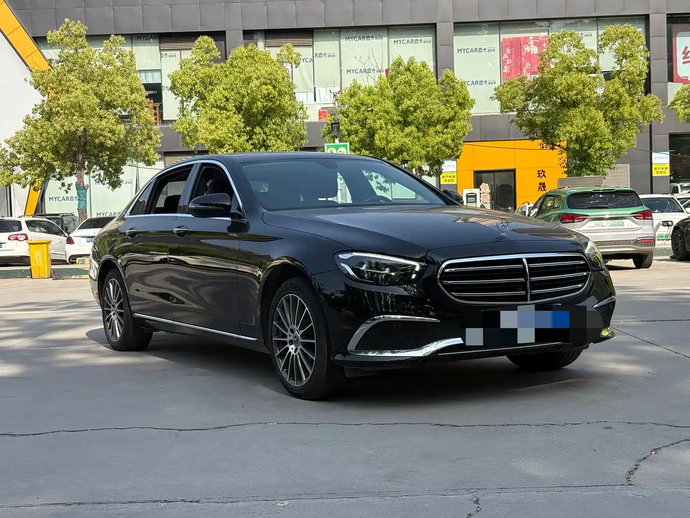 MERCEDES-BENZ E-CLASS