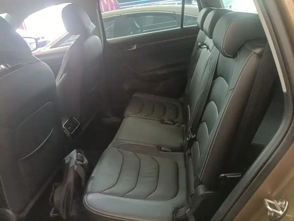 Škoda Kodiaq 2017 TSI330 7-seater 2WD Luxury Edition фото 17