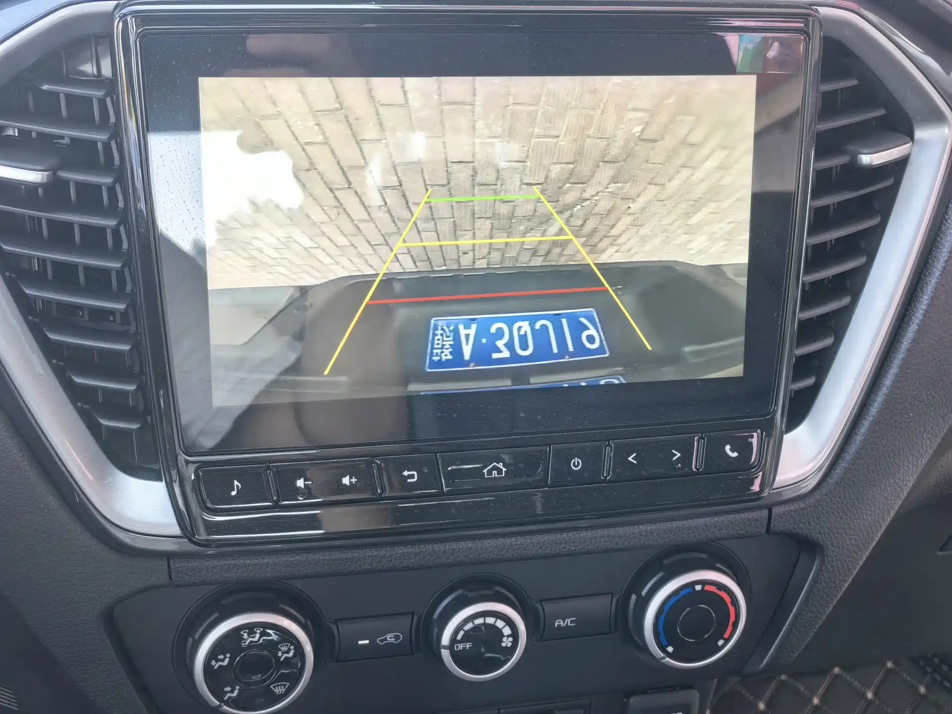 Фото 13 - Isuzu Lingtuo