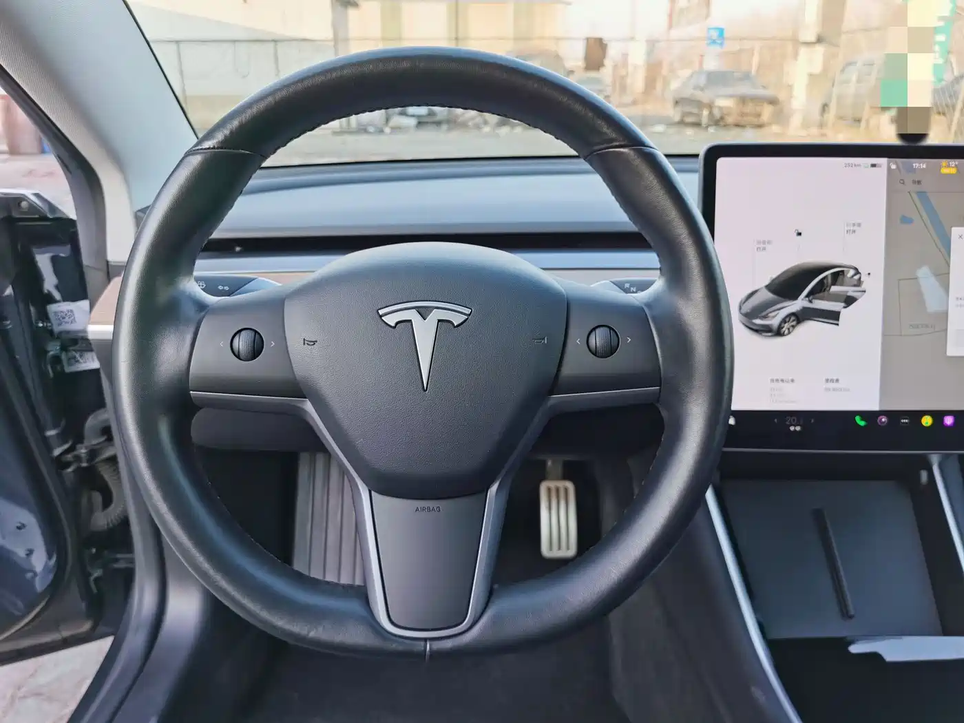TESLA MODEL 3 (IMPORTED)