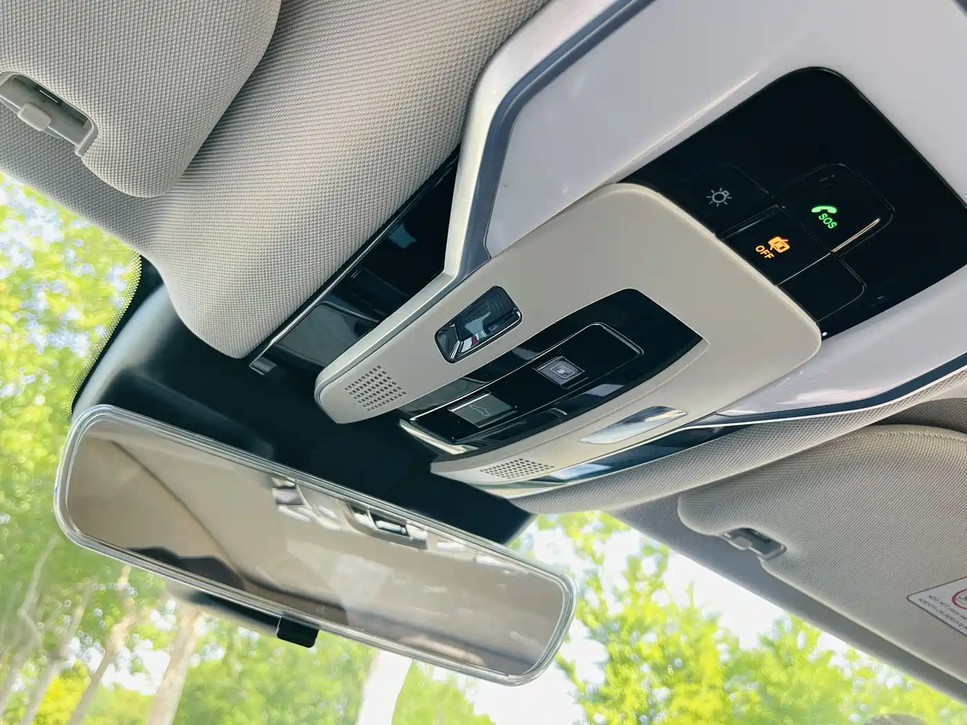 Hongqi H5 2024 1.5T DCT Smart Connect Flag Rhythm Edition фото 27