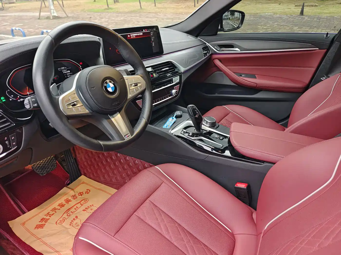 BMW 5 Series 2023 530Li Leading M Sport Package фото 10