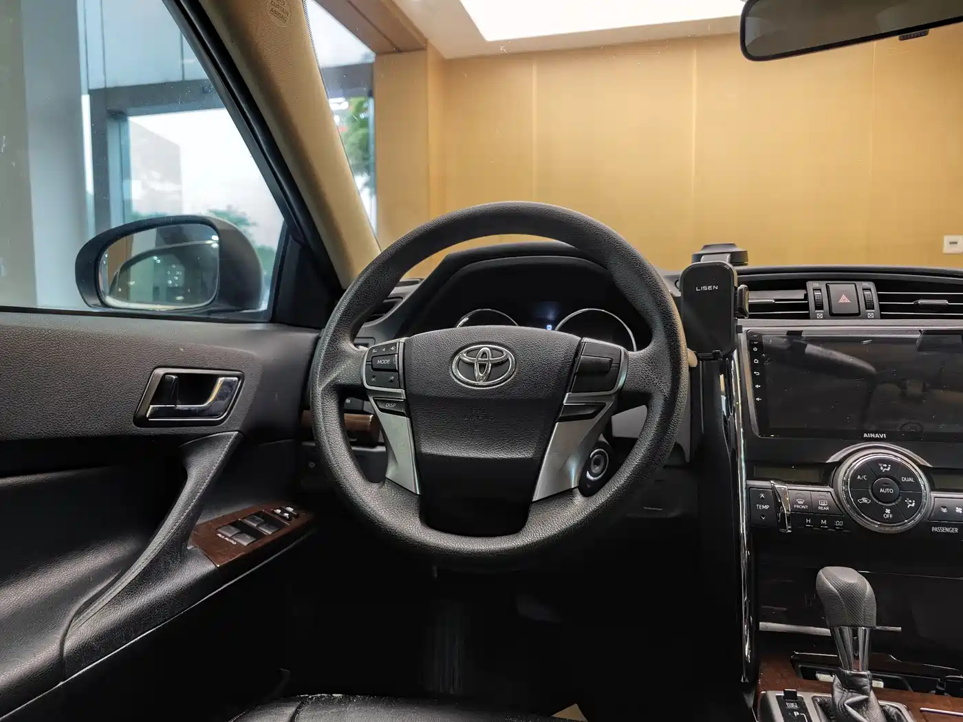 Toyota Reiz 2013 2.5S Elite Edition фото 15