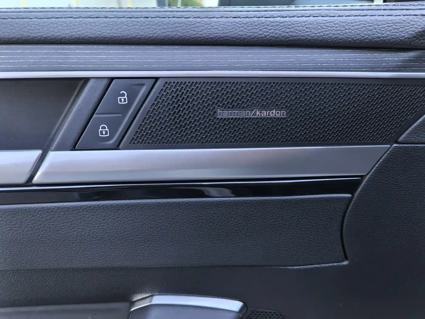 Volkswagen CC 2025 2024 Shooting Brake 380TSI Hunter Edition