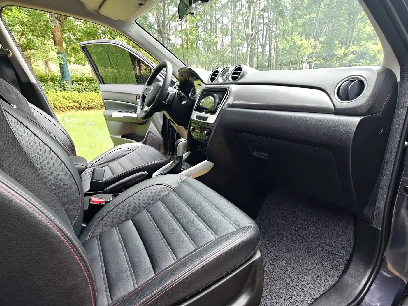 Suzuki Vitara 2018 2016 1.4T Auto 2WD Luxury Model