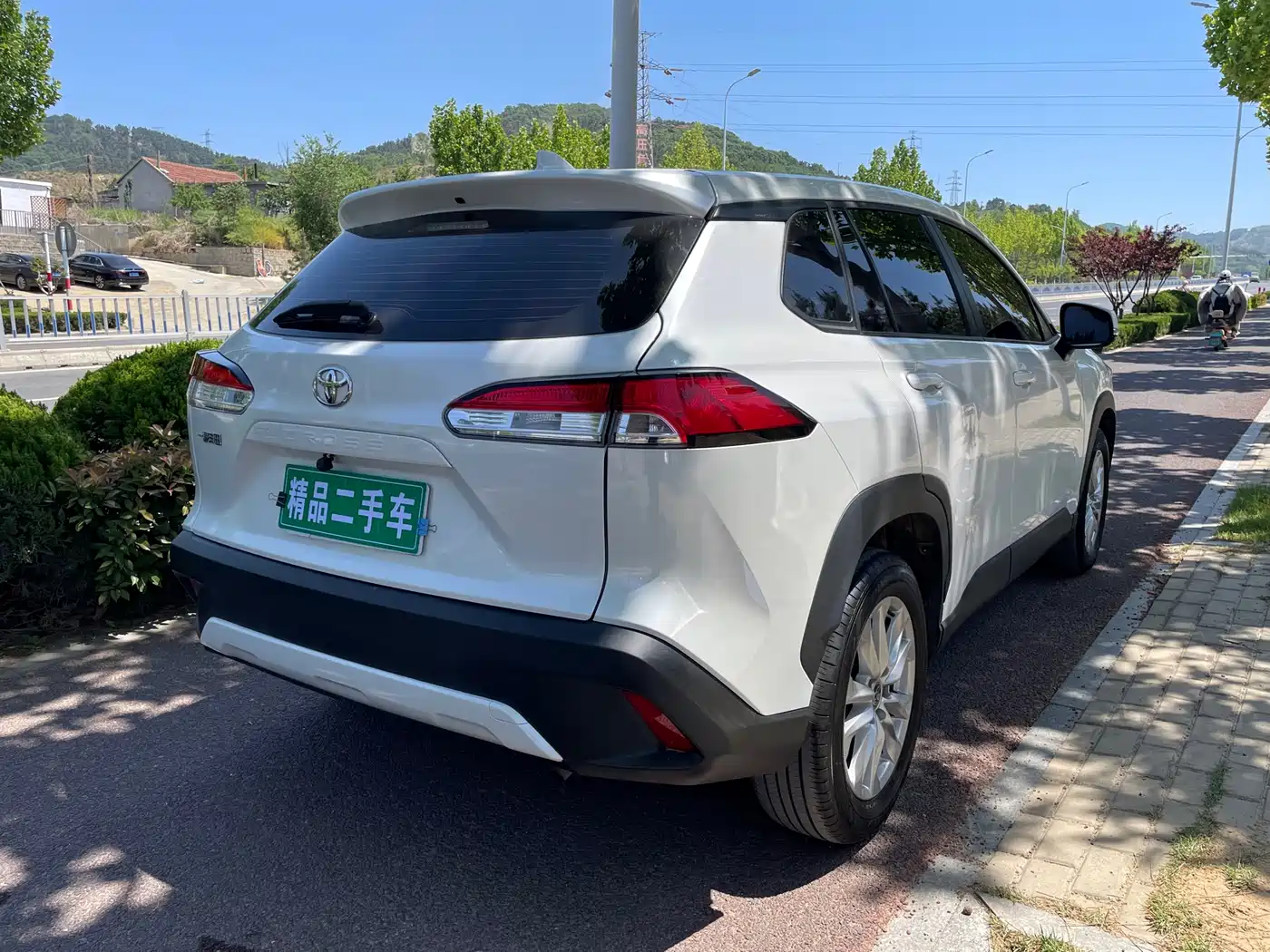 Toyota Corolla Cross 2024 Model 2.0L Pioneer Edition фото 4