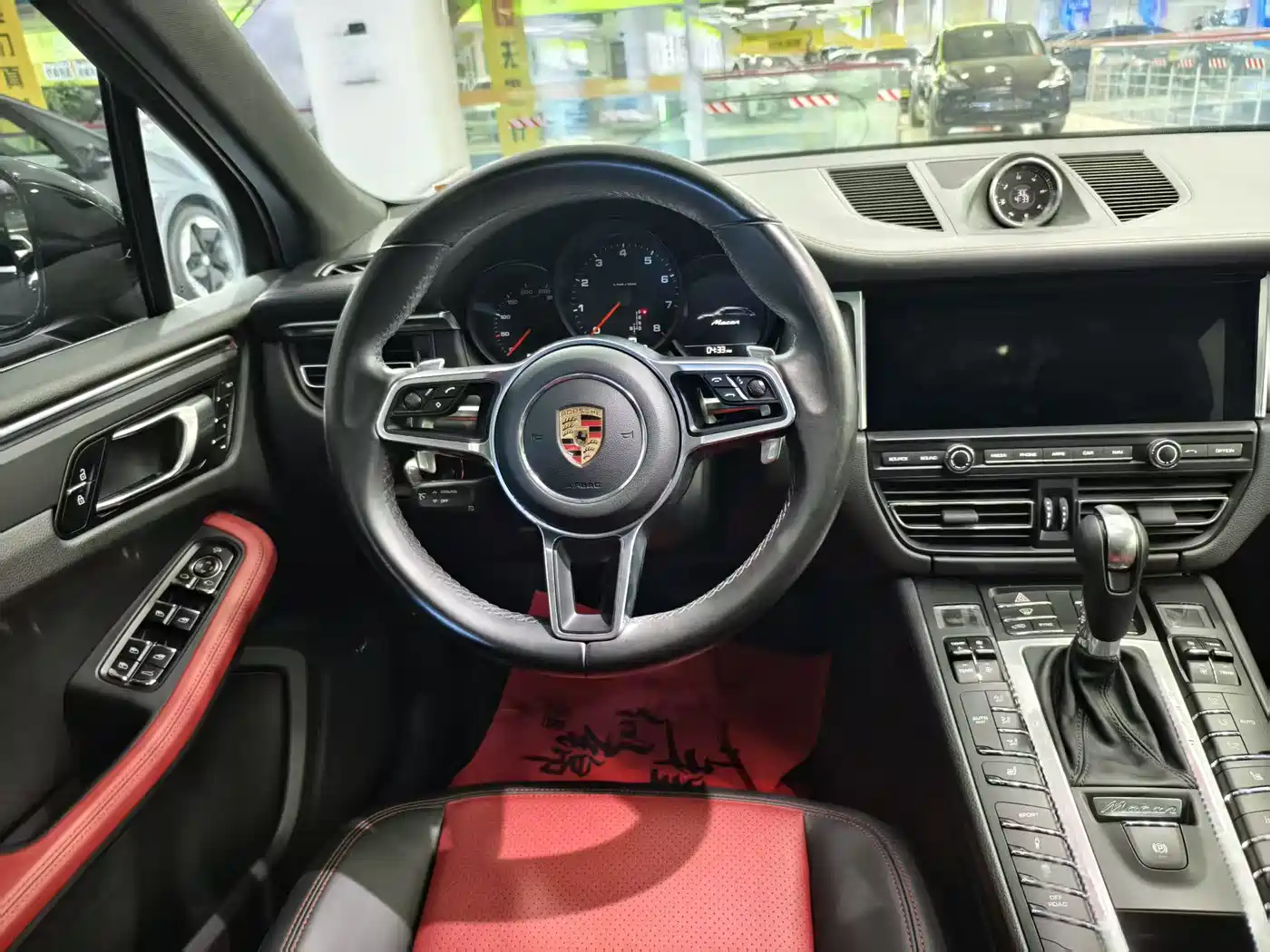 Porsche Macan 2021 Macan 2.0T фото 9