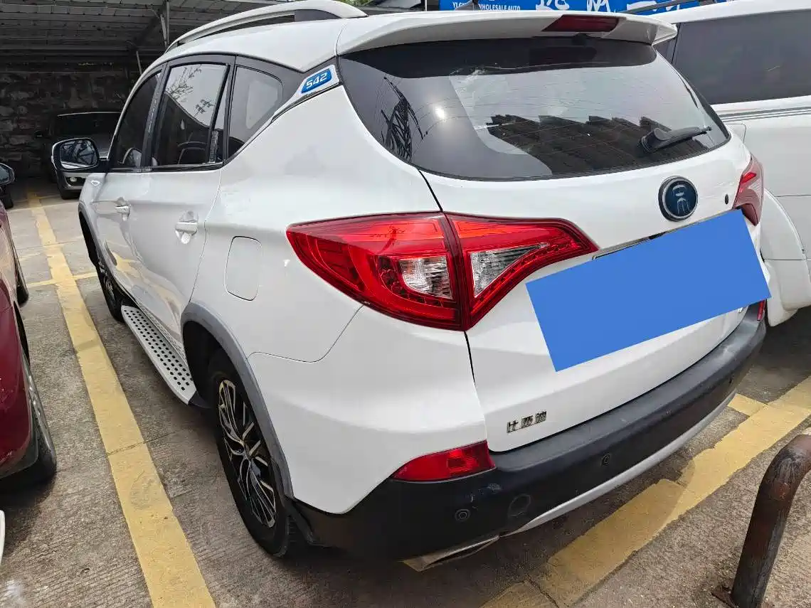 BYD Song New Energy 2017 Song DM 1.5TID Full-time 4WD Premium фото 13