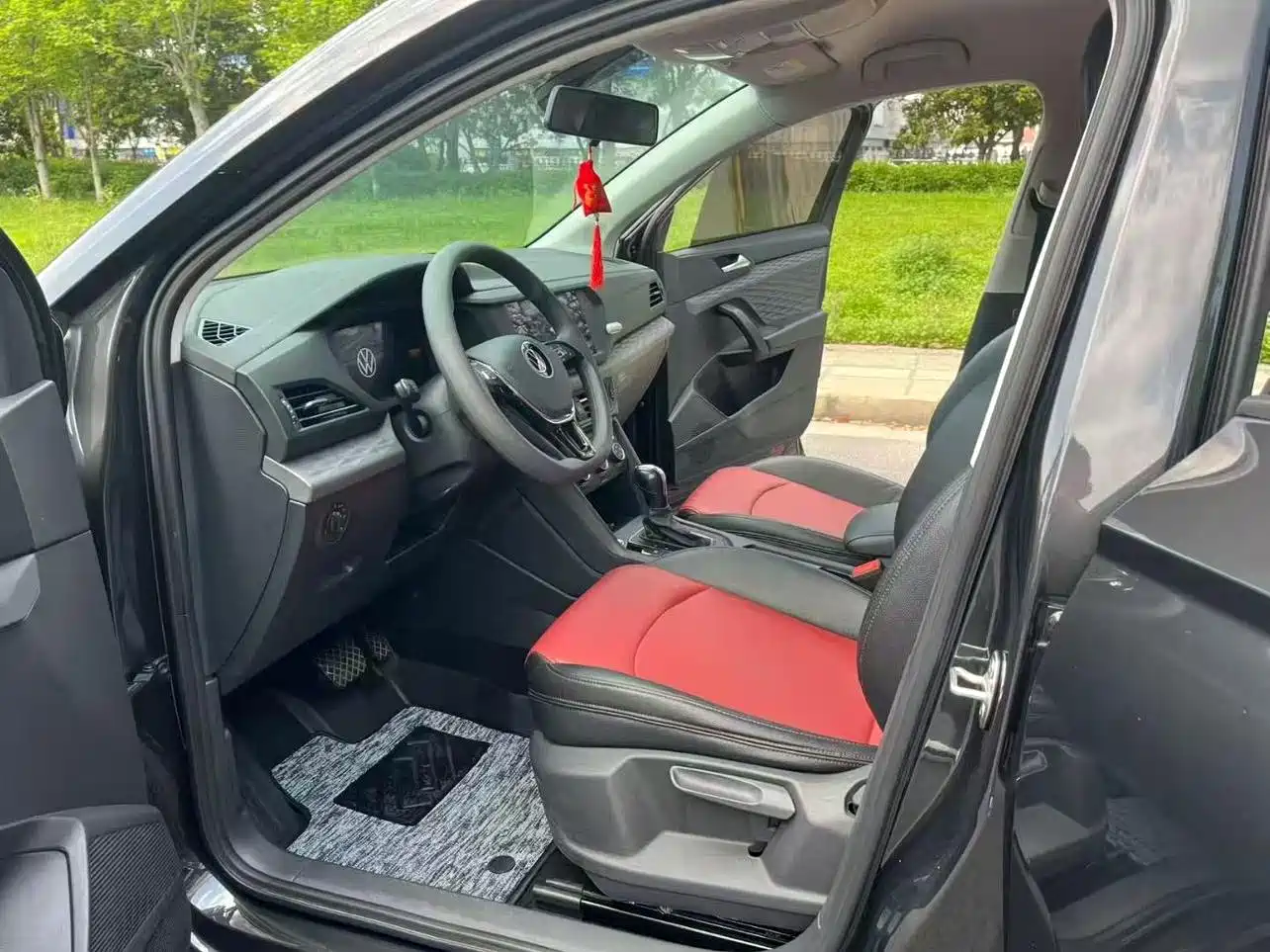 Volkswagen Tharu 2022 280TSI 2WD Trend фото 6