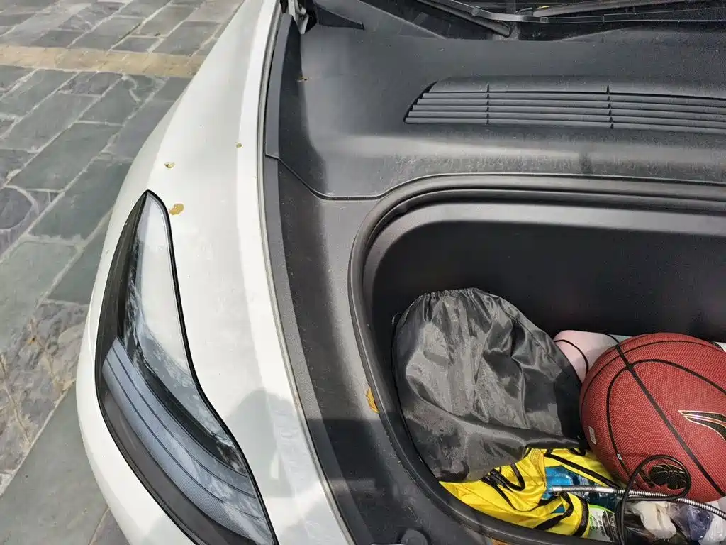 Фото 21 - Tesla Model Y