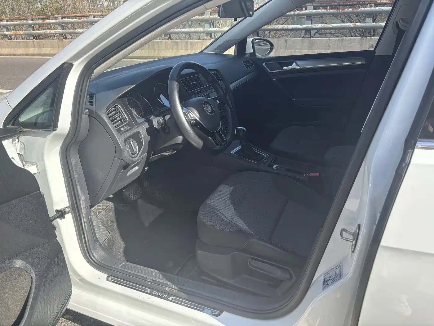 Volkswagen Golf 2018 230TSI Automatic Comfort фото 4