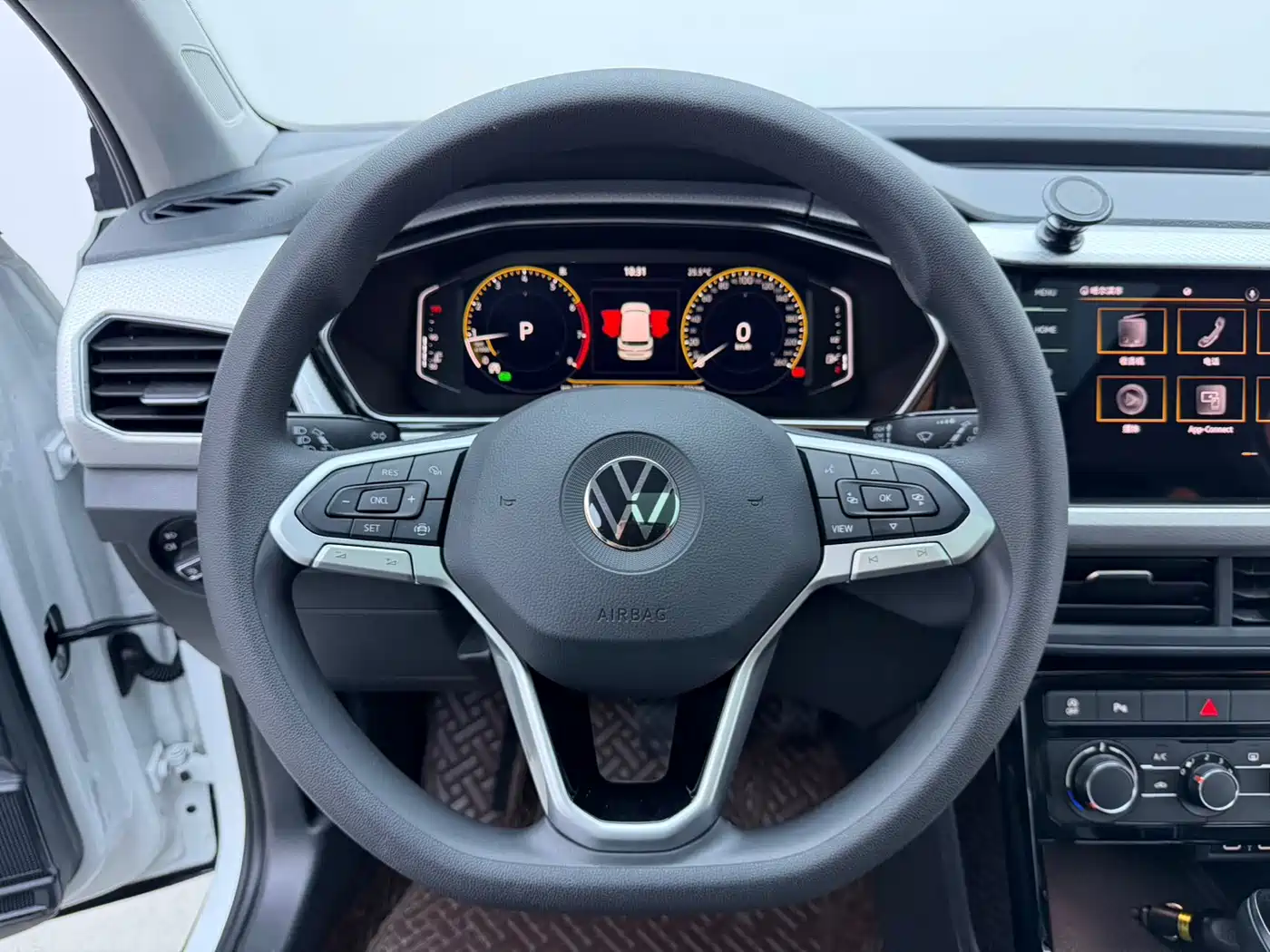 Volkswagen Tacqua 2023 2021 1.5L Automatic Smart Connect Edition