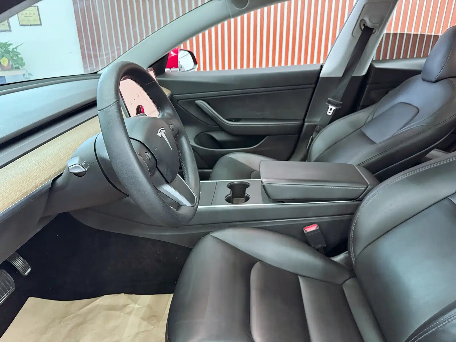 Photo 14 - Tesla Model 3