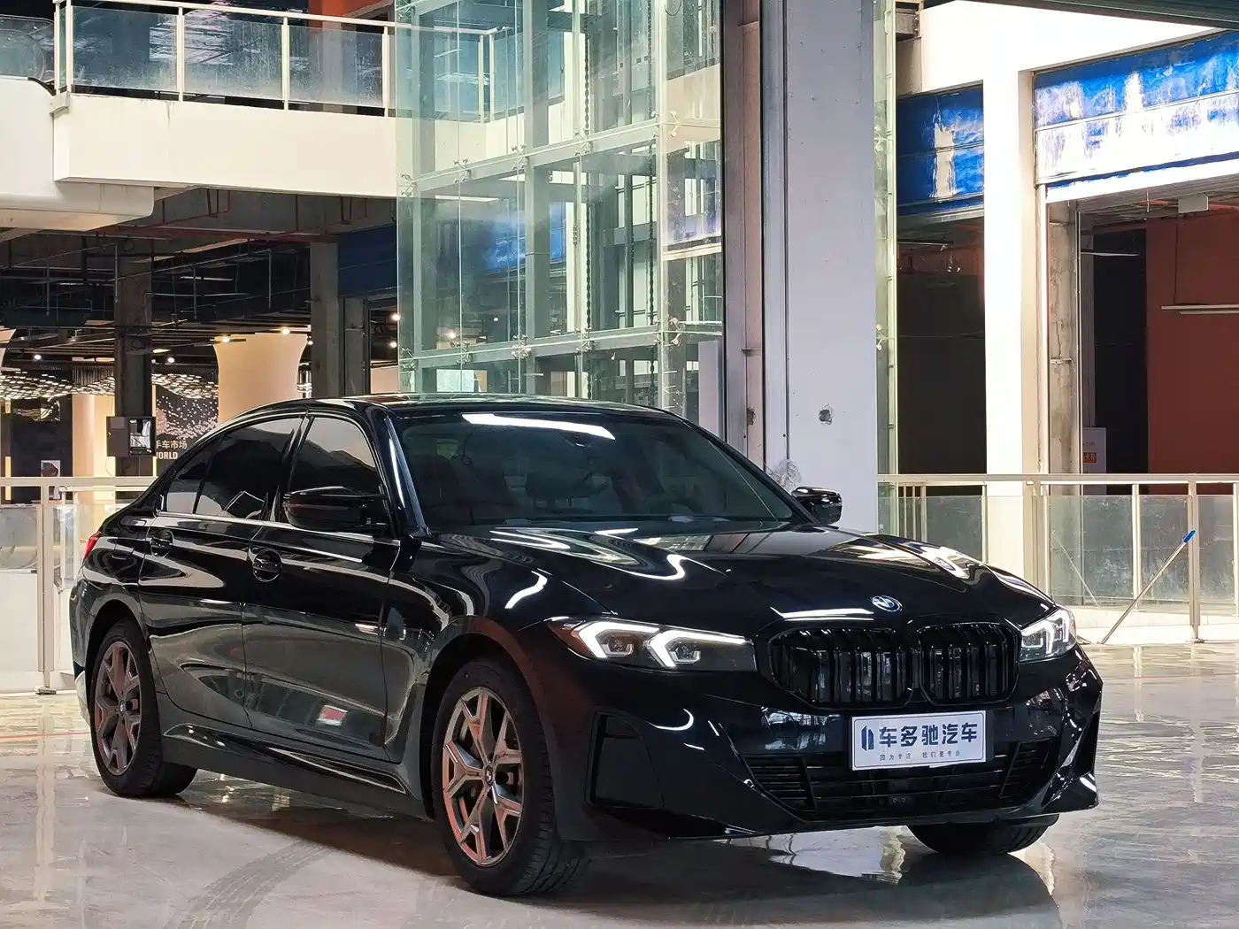 BMW i3 2023 eDrive 40 L Shadow Night Sport Package