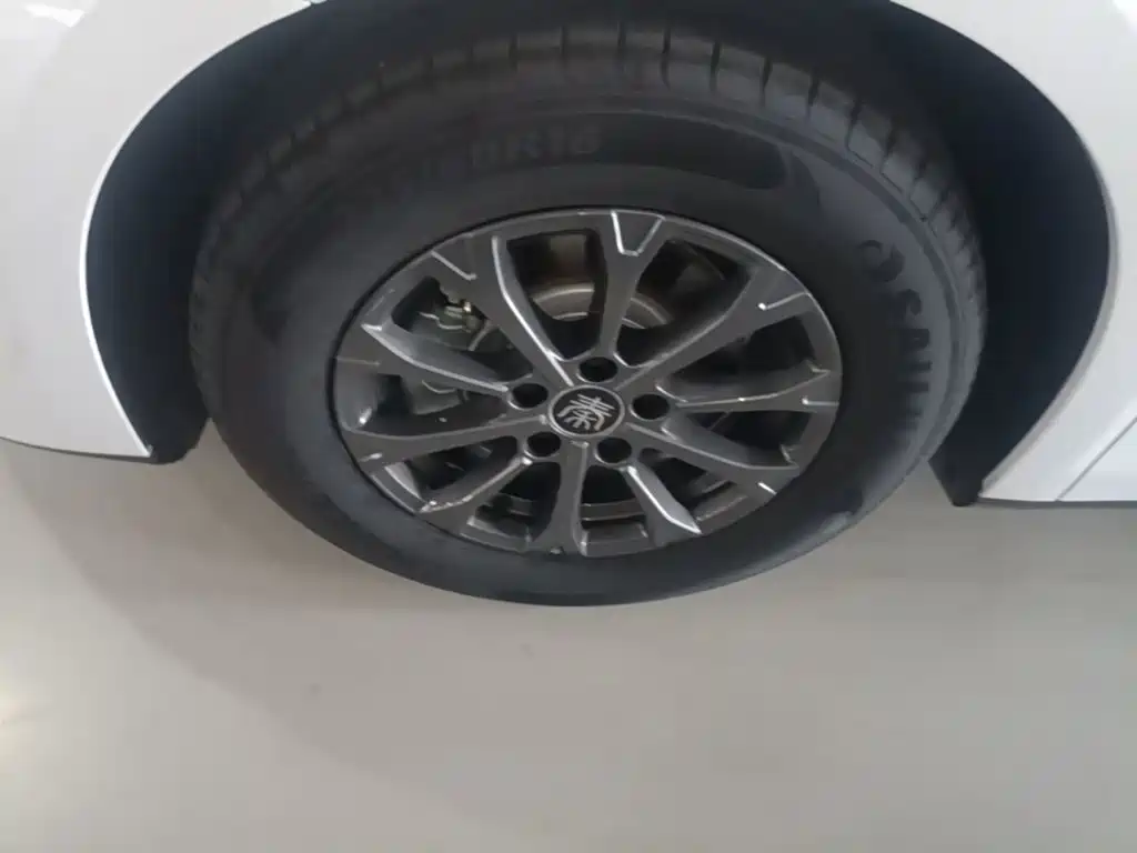 BYD Qin L 2026 2026 DM-i 128KM Progressive