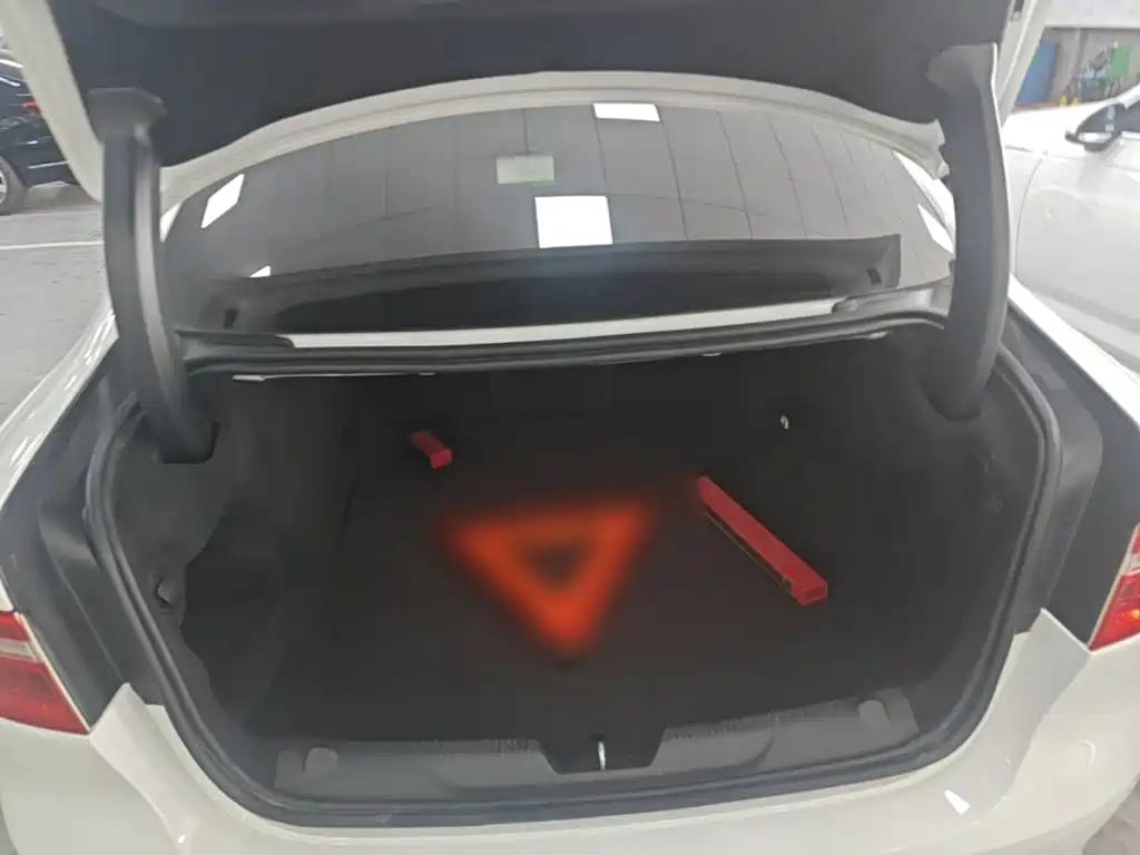 Jaguar XEL 2019 2019 2.0T 200PS Premium