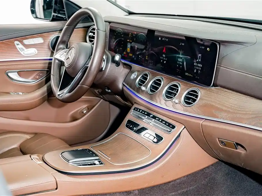 Mercedes-Benz E-Class New Energy 2022 Facelift E 350 e L Plug-in Hybrid Sedan фото 18