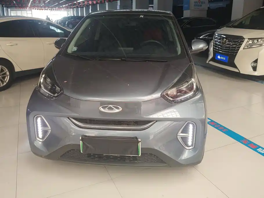 QQ New Energy Little Ant 2024 2024 Youth Edition 251km True Love Version 25.05kWh
