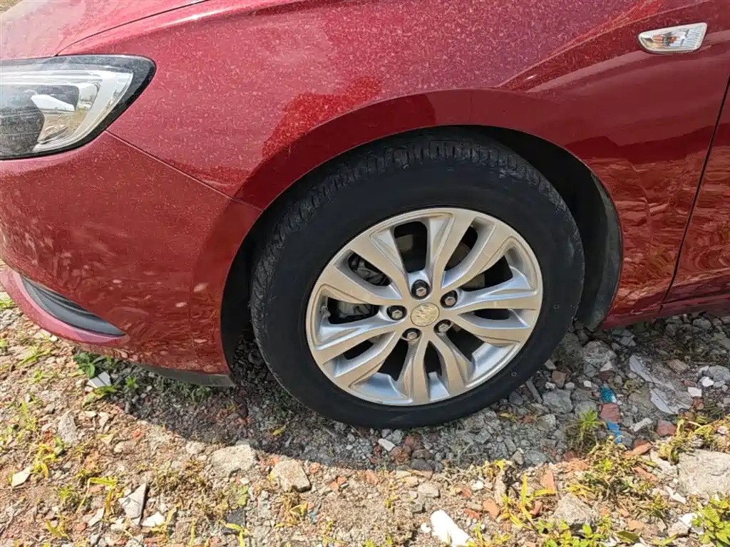 Фото 23 - Buick Excelle