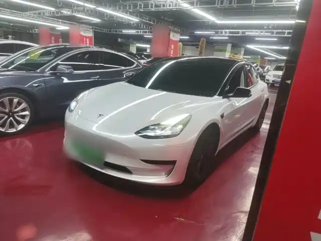 Tesla Model 3 2023