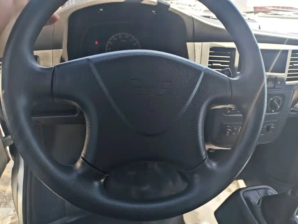 Wuling Motors Wuling Zhiguang 2026 2023 1.5L Utility 5/7-seater