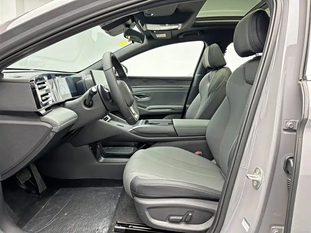 BYD Qin L 2026 Model DM-i 210KM Superior Edition фото 14