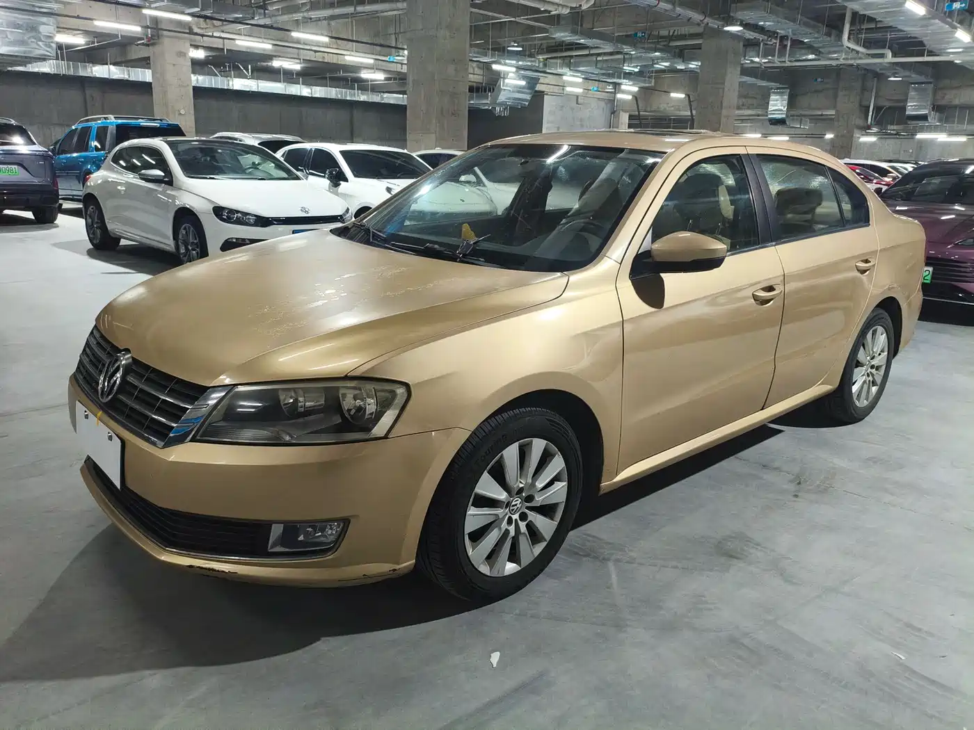 Volkswagen Lavida 2013 Facelift Classic 1.6L Automatic Comfort