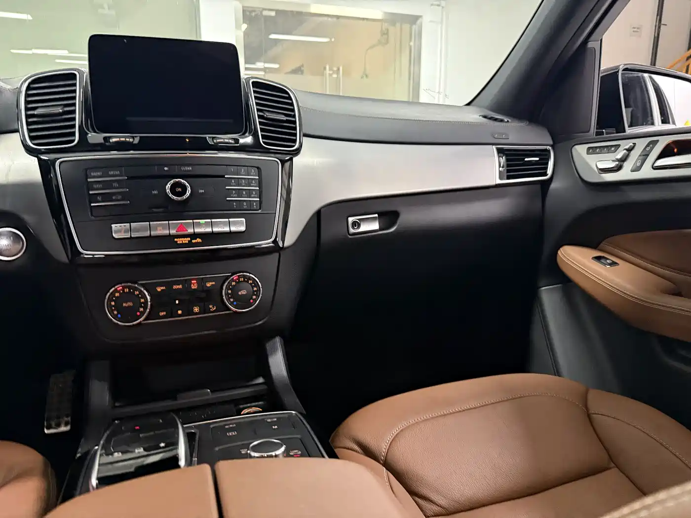Mercedes-Benz GLE 2016 GLE 450 AMG 4MATIC фото 17